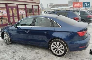 Седан Audi A3 2014 в Попельне