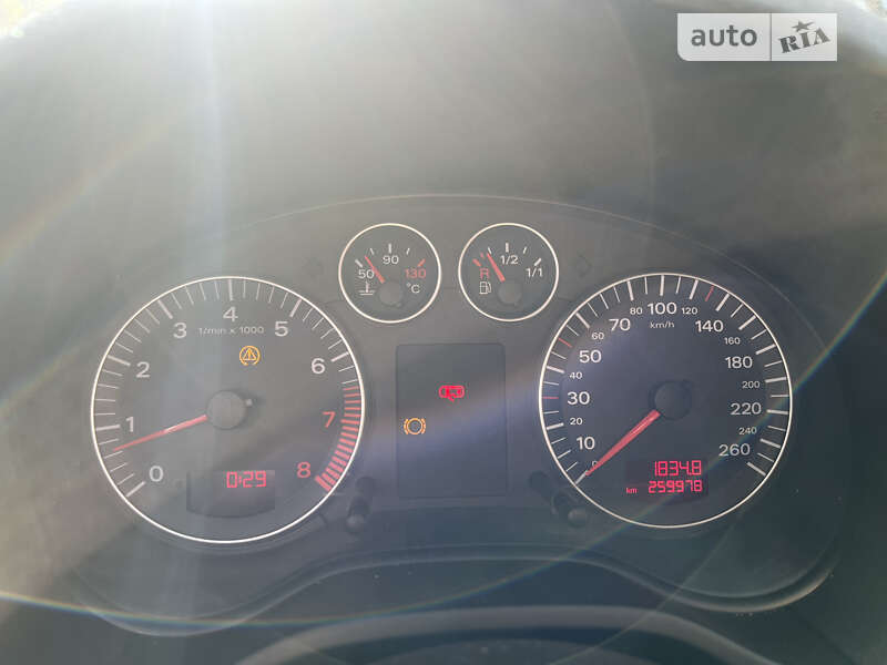 Хэтчбек Audi A3 2003 в Запорожье