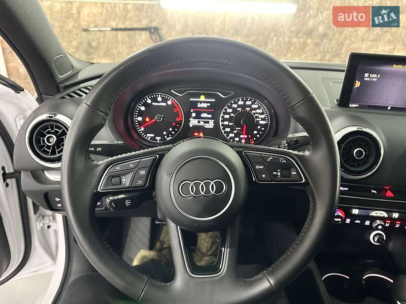 Седан Audi A3 2020 в Києві
