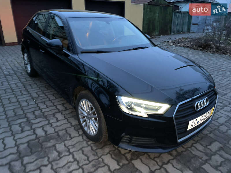 Хэтчбек Audi A3 2017 в Черкассах