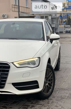 Хетчбек Audi A3 2013 в Харкові