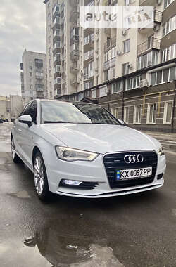 Седан Audi A3 2014 в Харькове