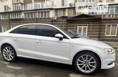 Седан Audi A3 2014 в Харькове