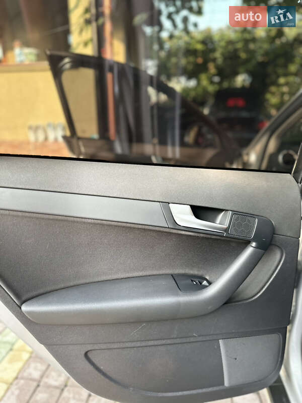 Хэтчбек Audi A3 2012 в Ужгороде