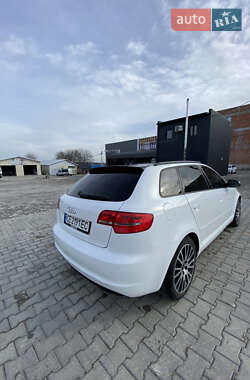 Хэтчбек Audi A3 2012 в Сокирянах