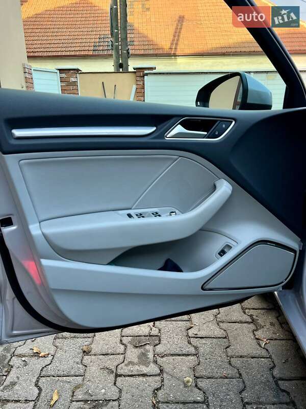 Седан Audi A3 2014 в Одессе