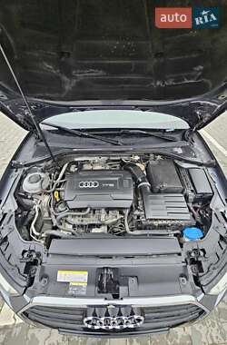 Седан Audi A3 2017 в Хмельницком