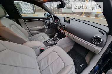 Седан Audi A3 2015 в Киеве