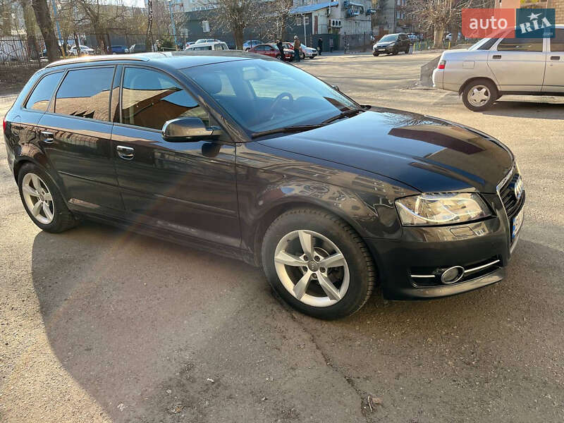 Хэтчбек Audi A3 2012 в Хмельницком