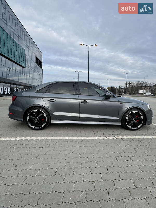 Седан Audi A3 2016 в Львове