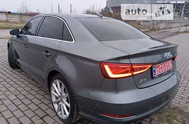 Седан Audi A3 2014 в Львові