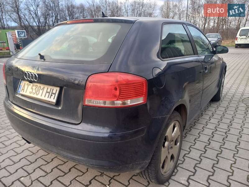 Хэтчбек Audi A3 2004 в Надворной