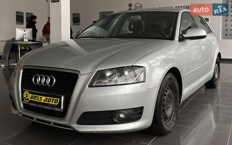 Хэтчбек Audi A3 2011 в Шептицькому