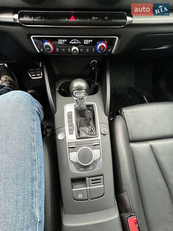 Хэтчбек Audi A3 2018 в Львове