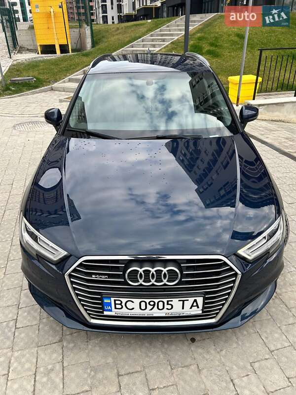 Хетчбек Audi A3 2018 в Львові