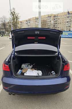 Седан Audi A3 2013 в Львове