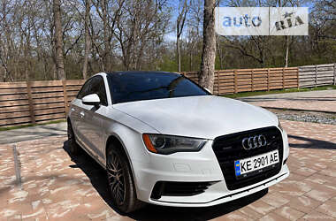 Седан Audi A3 2014 в Дніпрі