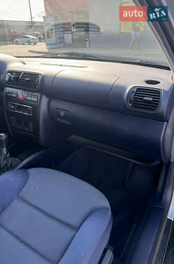 Хетчбек Audi A3 1999 в 