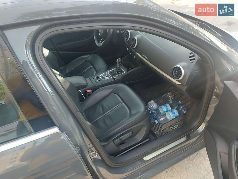 Седан Audi A3 2019 в Запорожье
