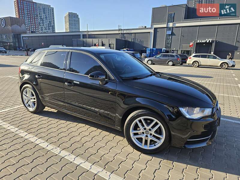 Хетчбек Audi A3 2014 в Києві