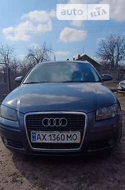 Хэтчбек Audi A3 2004 в 
