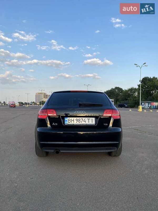 Хэтчбек Audi A3 2012 в Одессе