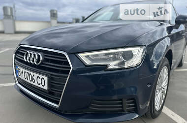 Хэтчбек Audi A3 2017 в Киеве