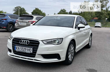 Седан Audi A3 2014 в Дніпрі