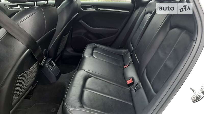 Седан Audi A3 2019 в Ровно