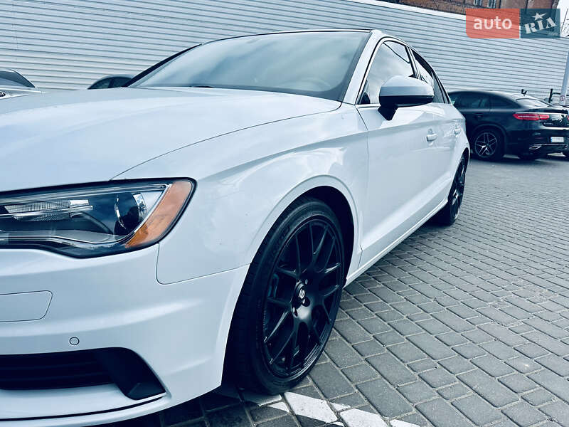Седан Audi A3 2014 в Одессе