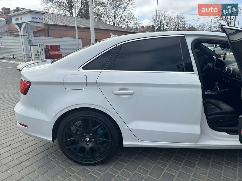 Седан Audi A3 2014 в Одессе