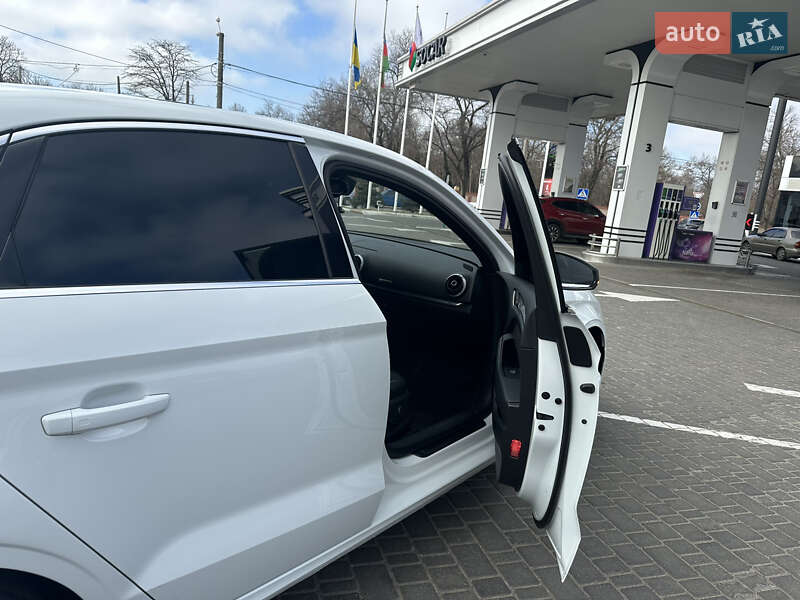 Седан Audi A3 2014 в Одессе