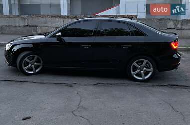 Седан Audi A3 2015 в 