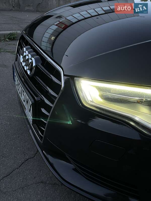 Седан Audi A3 2015 в Кривом Роге