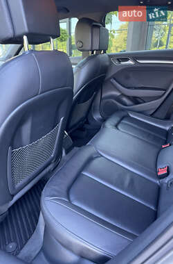 Седан Audi A3 2016 в 