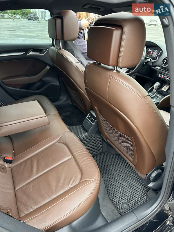 Седан Audi A3 2015 в Ивано-Франковске