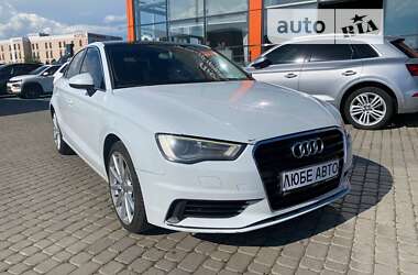 Седан Audi A3 2014 в Львове