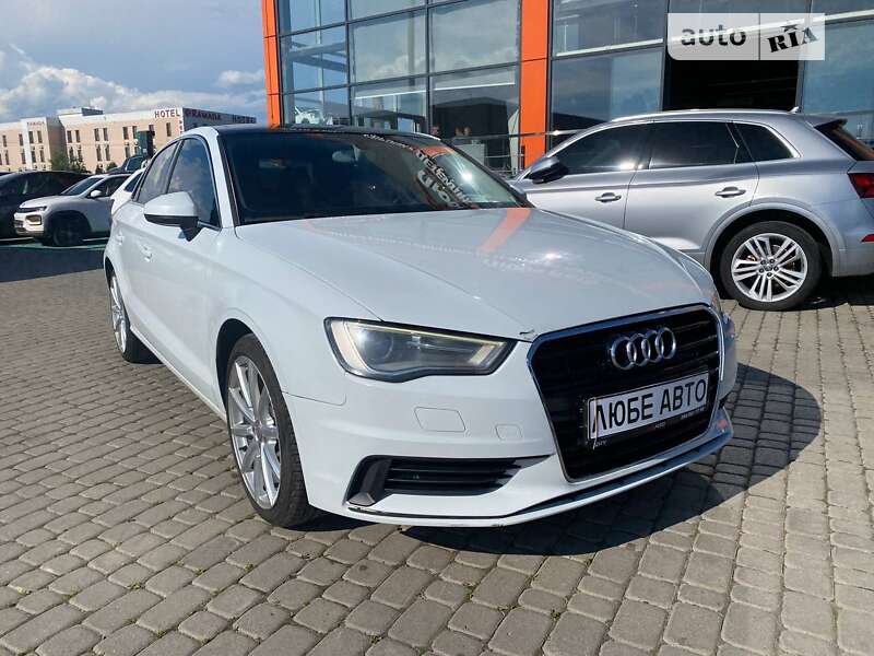 Седан Audi A3 2014 в Львові