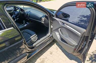Седан Audi A3 2016 в 