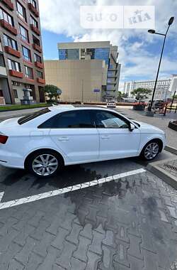 Седан Audi A3 2015 в Киеве