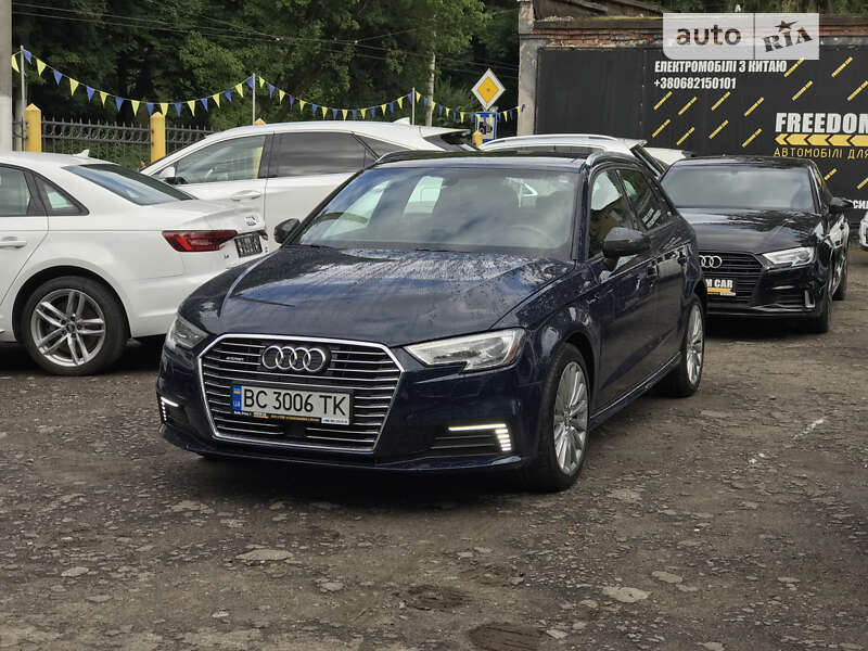 Хэтчбек Audi A3 2017 в Львове