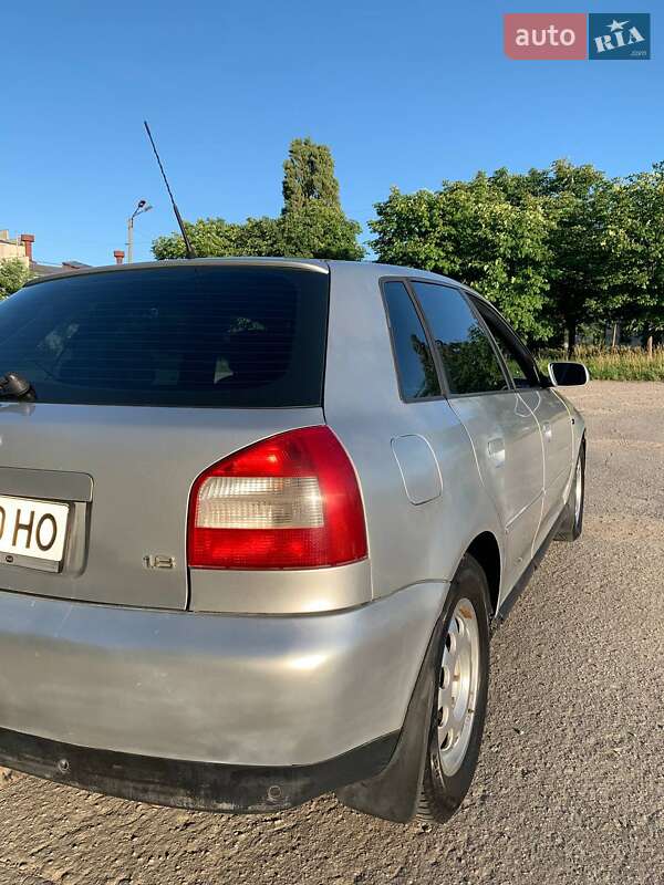 Хэтчбек Audi A3 2001 в Кременчуге