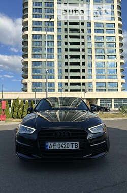 Седан Audi A3 2014 в Дніпрі