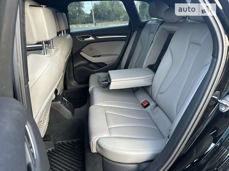 Хэтчбек Audi A3 2017 в Полтаве