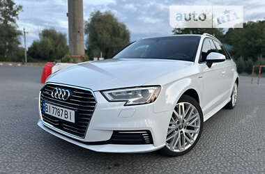 Хетчбек Audi A3 2017 в Полтаві