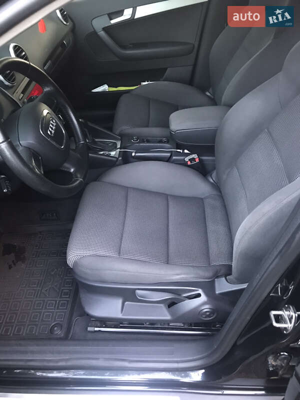 Хетчбек Audi A3 2010 в Карлівці фото 25 Хетчбек Audi A3 2010 в Карлівці