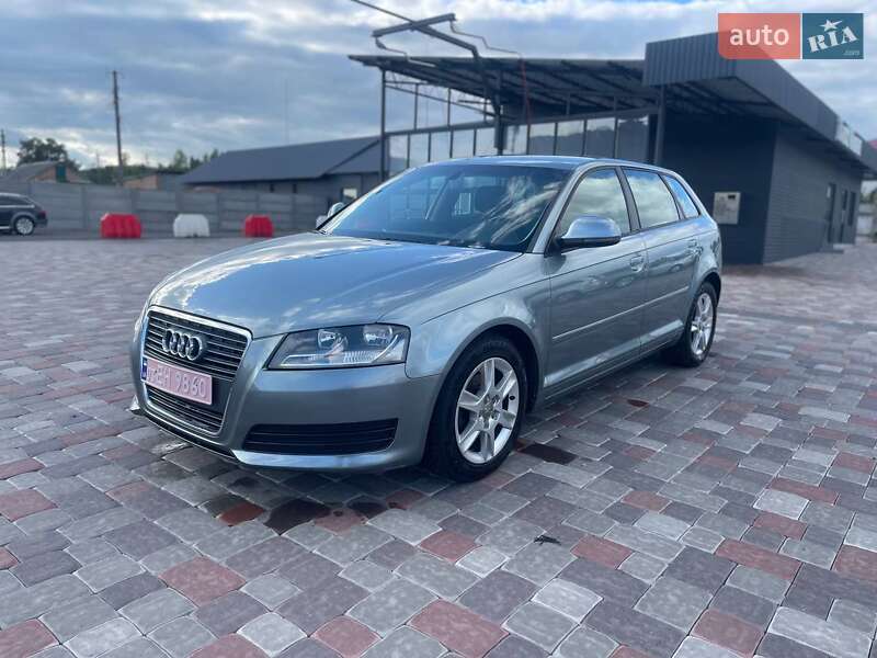 Хетчбек Audi A3 2009 в Миргороді