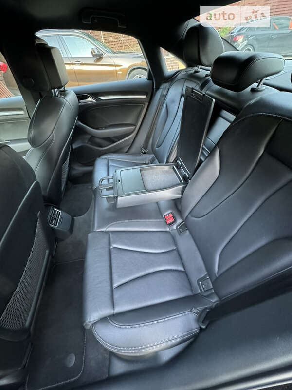 Седан Audi A3 2019 в Чорноморську