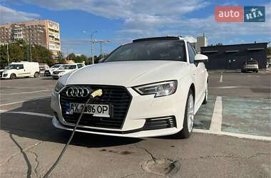 Хэтчбек Audi A3 2016 в 