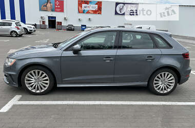 Хетчбек Audi A3 2016 в Одесі